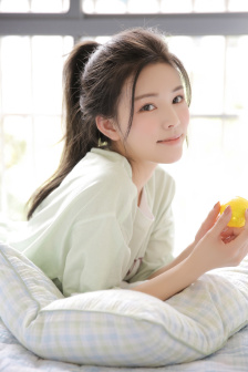 调教拨开两唇打花蒂戒尺